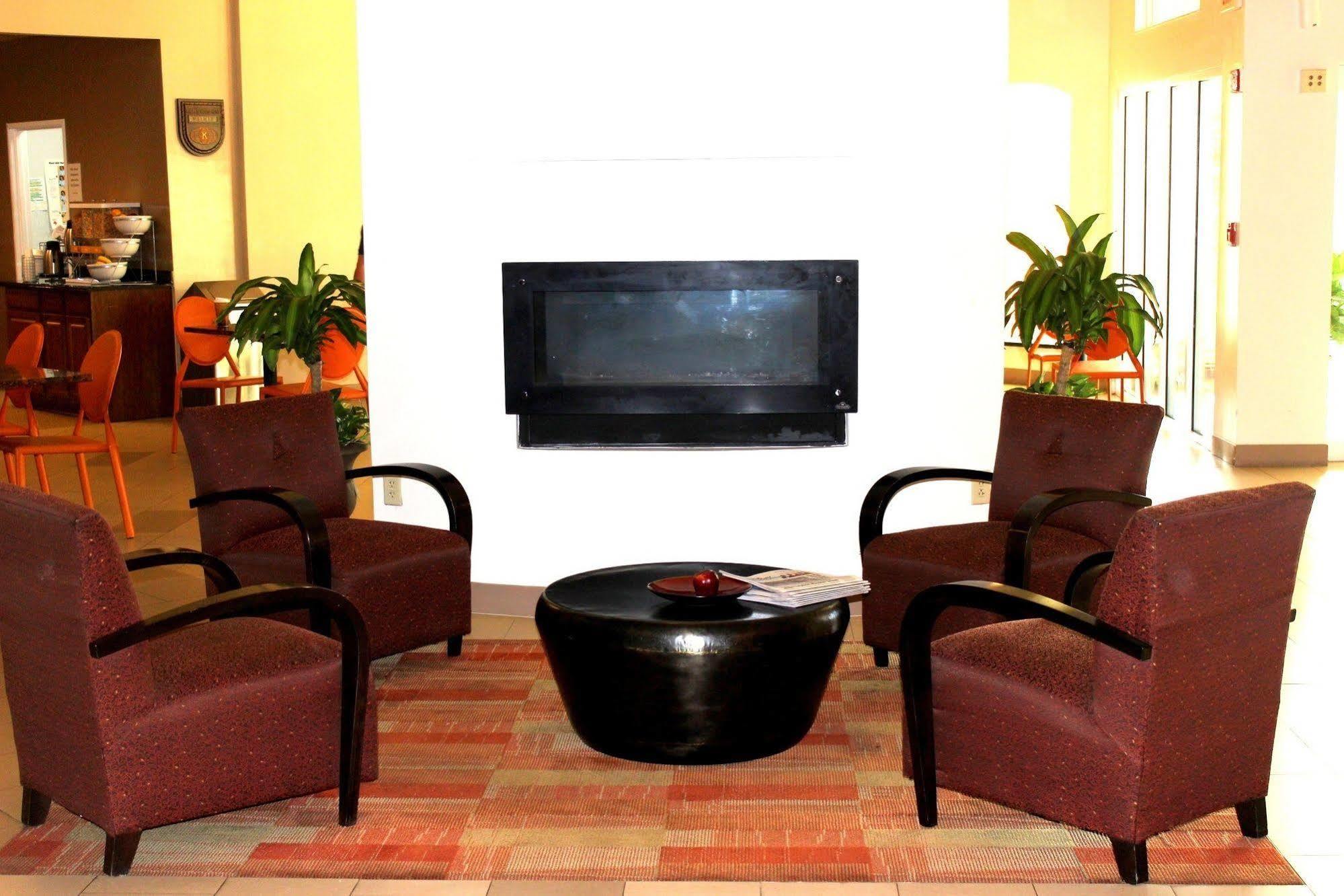 Quality Suites Waldorf Exterior foto